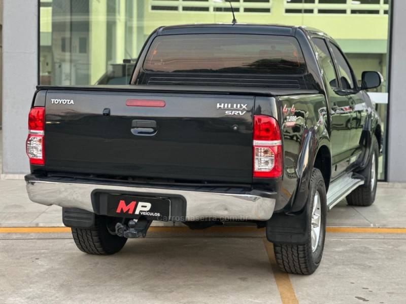 TOYOTA - HILUX - 2012/2012 - Preta - R$ 125.900,00