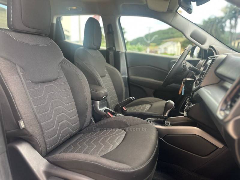 FIAT - TORO - 2023/2023 - Prata - R$ 122.900,00
