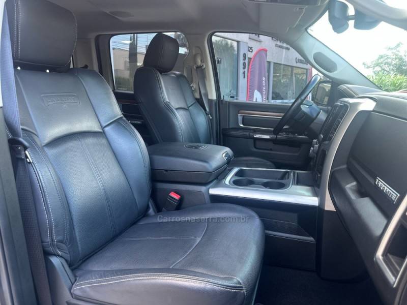 RAM - CLASSIC - 2023/2023 - Cinza - R$ 294.900,00