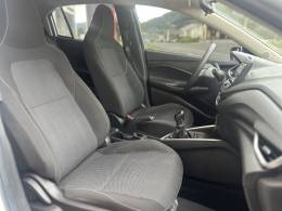 CHEVROLET - ONIX - 2021/2021 - Branca - R$ 72.900,00
