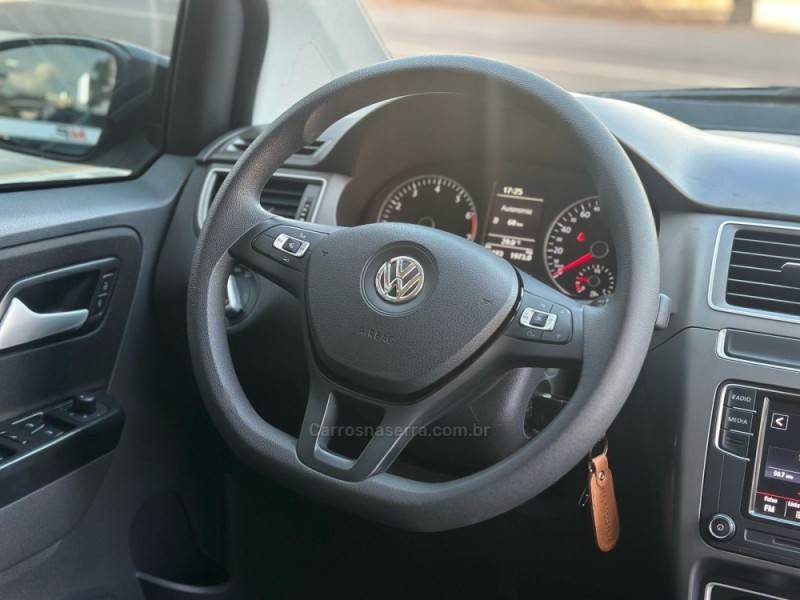 VOLKSWAGEN - FOX - 2019/2020 - Prata - R$ 63.900,00
