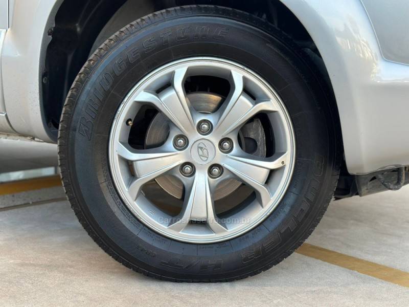 HYUNDAI - TUCSON - 2014/2015 - Prata - R$ 58.900,00