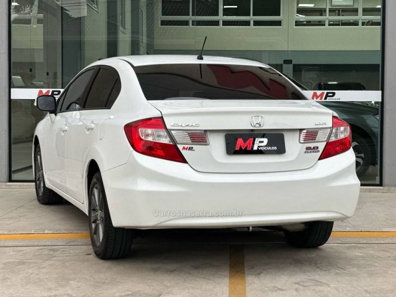 HONDA - CIVIC - 2013/2014 - Branca - R$ 74.900,00