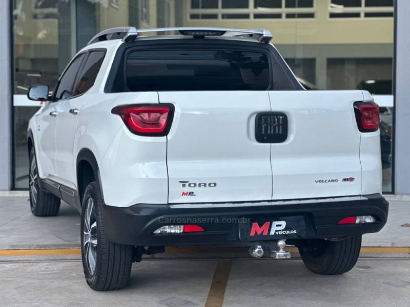 FIAT - TORO - 2019/2020 - Branca - R$ 111.900,00