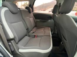 CHEVROLET - SPIN - 2013/2013 - Preta - R$ 43.900,00