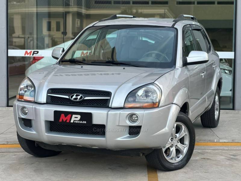 HYUNDAI - TUCSON - 2014/2015 - Prata - R$ 58.900,00
