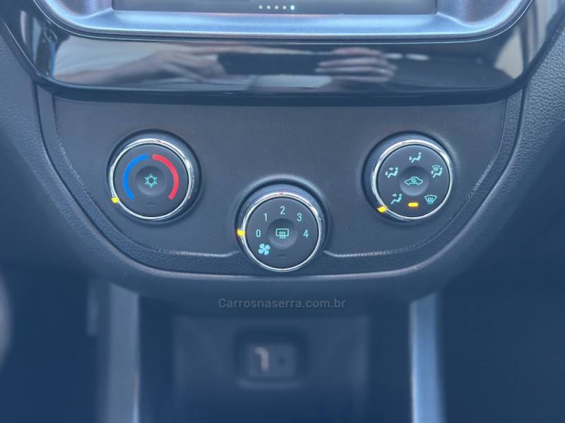 CHEVROLET - COBALT - 2018/2019 - Branca - R$ 62.900,00