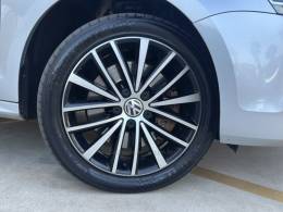 VOLKSWAGEN - JETTA - 2014/2014 - Prata - R$ 78.900,00