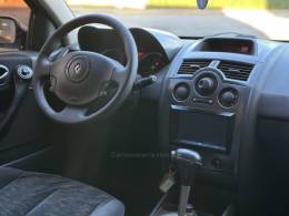 RENAULT - MÉGANE - 2008/2008 - Preta - R$ 24.900,00