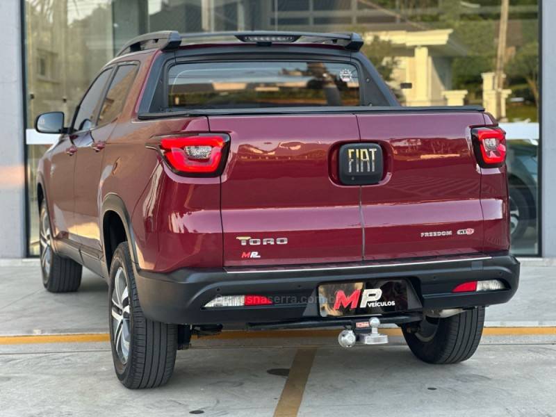 FIAT - TORO - 2017/2018 - Vermelha - R$ 89.900,00