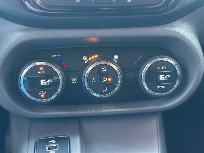 FIAT - TORO - 2017/2018 - Vermelha - R$ 89.900,00