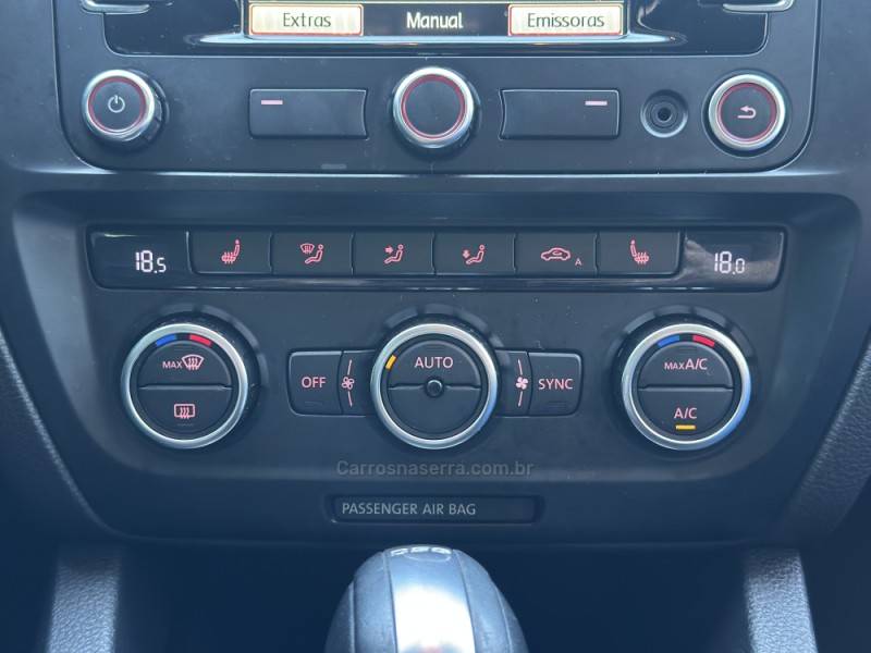 VOLKSWAGEN - JETTA - 2014/2014 - Prata - R$ 78.900,00