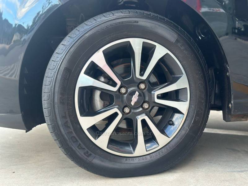 CHEVROLET - PRISMA - 2013/2014 - Preta - R$ 52.900,00