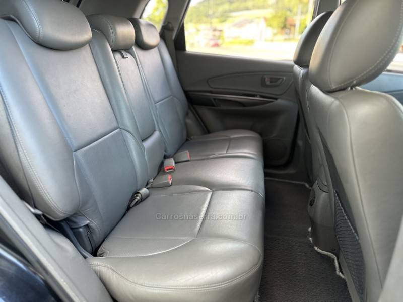 HYUNDAI - TUCSON - 2011/2012 - Preta - R$ 45.900,00