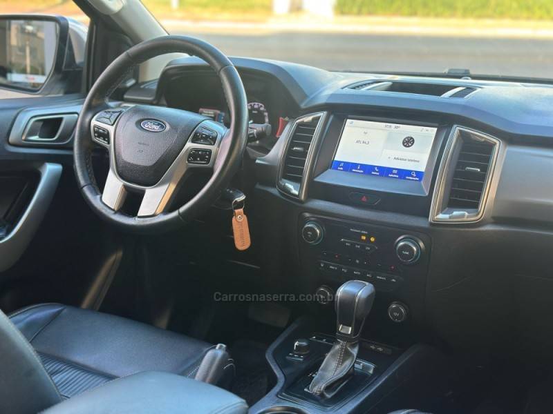FORD - RANGER - 2021/2022 - Branca - R$ 173.900,00