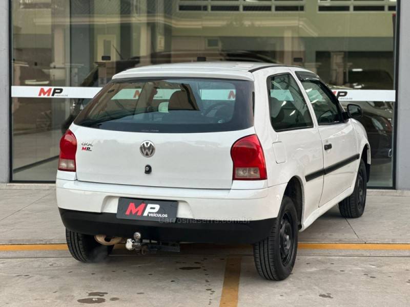VOLKSWAGEN - GOL - 2005/2006 - Branca - R$ 19.900,00