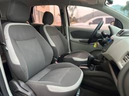 CHEVROLET - SPIN - 2013/2013 - Preta - R$ 43.900,00
