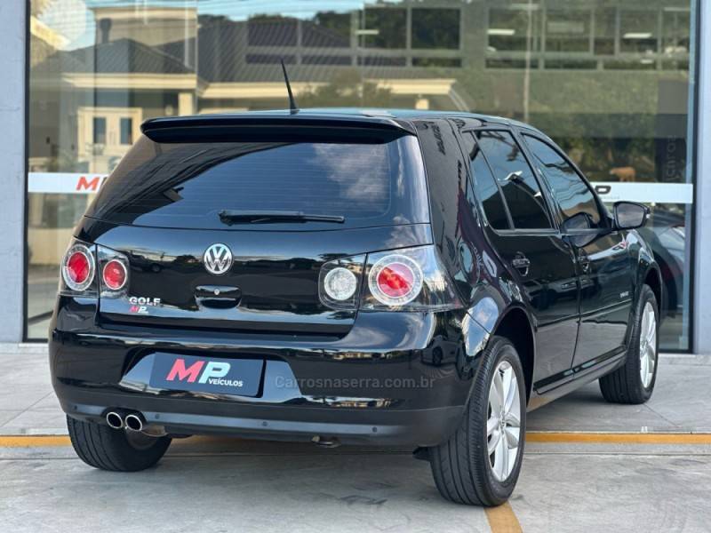VOLKSWAGEN - GOLF - 2012/2013 - Preta - R$ 59.900,00