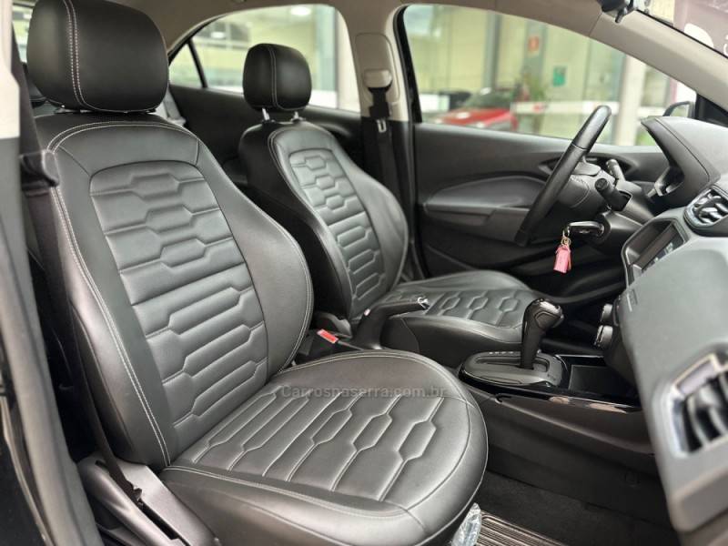 CHEVROLET - ONIX - 2018/2019 - Preta - R$ 70.000,00