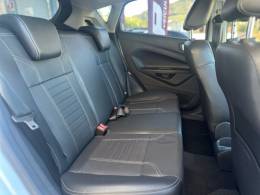 FORD - FIESTA - 2015/2016 - Prata - R$ 54.900,00