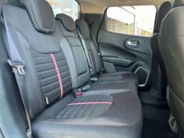 FIAT - TORO - 2017/2018 - Vermelha - R$ 89.900,00