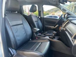 FORD - RANGER - 2021/2022 - Branca - R$ 173.900,00