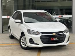 CHEVROLET - ONIX - 2021/2021 - Branca - R$ 72.900,00