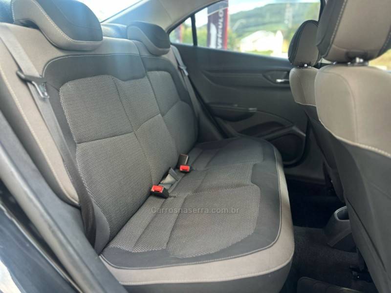 CHEVROLET - PRISMA - 2013/2014 - Preta - R$ 52.900,00