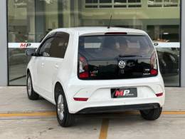 VOLKSWAGEN - UP - 2017/2018 - Branca - R$ 61.900,00