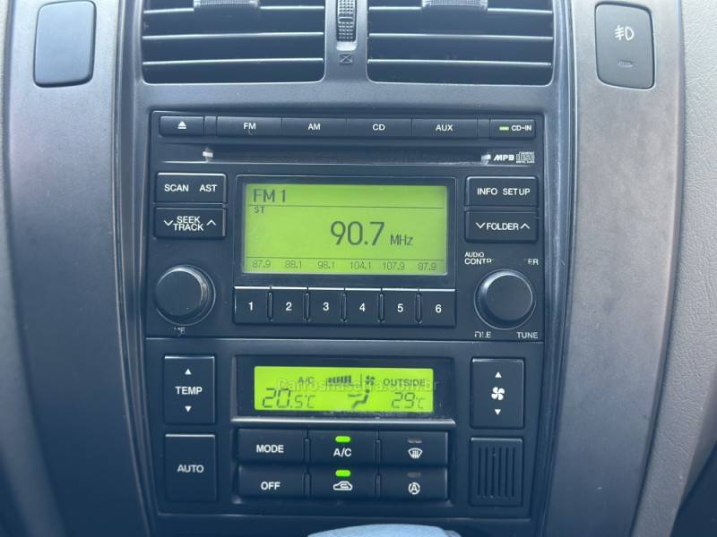 HYUNDAI - TUCSON - 2011/2012 - Preta - R$ 45.900,00