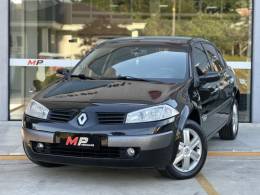 RENAULT - MÉGANE - 2008/2008 - Preta - R$ 24.900,00