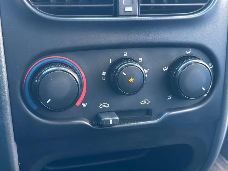 FIAT - STRADA - 2014/2015 - Vermelha - R$ 63.900,00