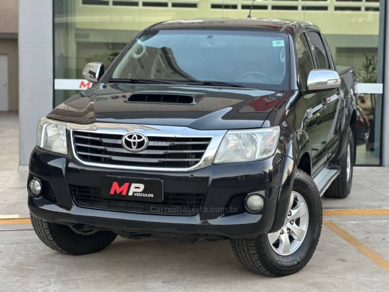TOYOTA - HILUX - 2012/2012 - Preta - R$ 125.900,00