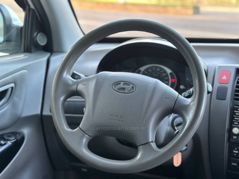 HYUNDAI - TUCSON - 2014/2015 - Prata - R$ 58.900,00