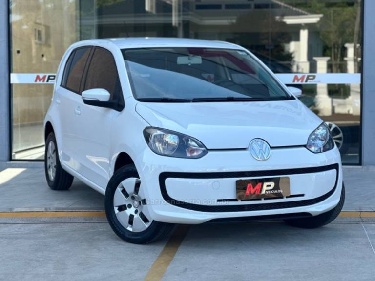 VOLKSWAGEN - UP - 2014/2015 - Branca - R$ 44.900,00