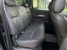 TOYOTA - HILUX - 2012/2012 - Preta - R$ 125.900,00