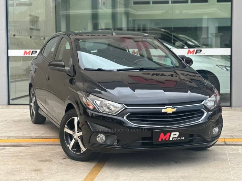 CHEVROLET - ONIX - 2018/2019 - Preta - R$ 70.000,00