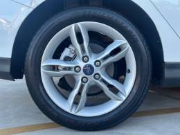 FORD - FOCUS - 2017/2018 - Branca - R$ 69.500,00