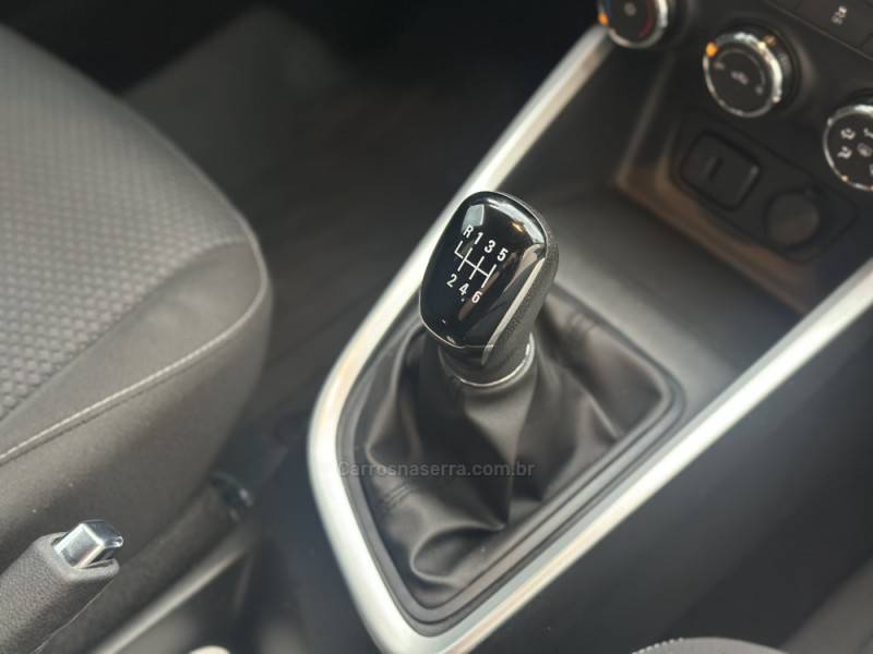 CHEVROLET - ONIX - 2021/2021 - Branca - R$ 72.900,00