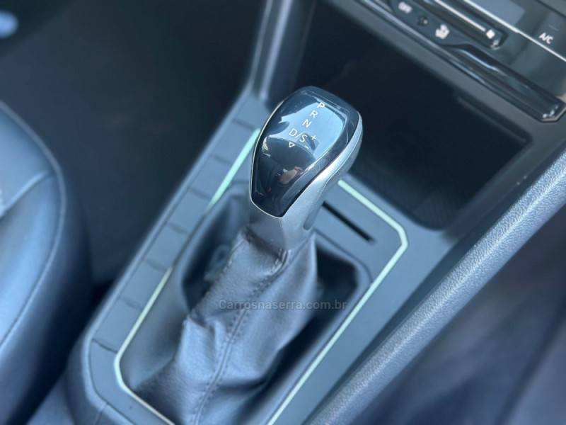 VOLKSWAGEN - VIRTUS - 2023/2023 - Cinza - R$ 109.900,00