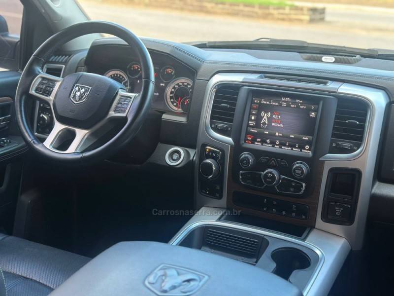 RAM - CLASSIC - 2023/2023 - Cinza - R$ 294.900,00
