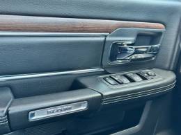 RAM - CLASSIC - 2023/2023 - Cinza - R$ 294.900,00
