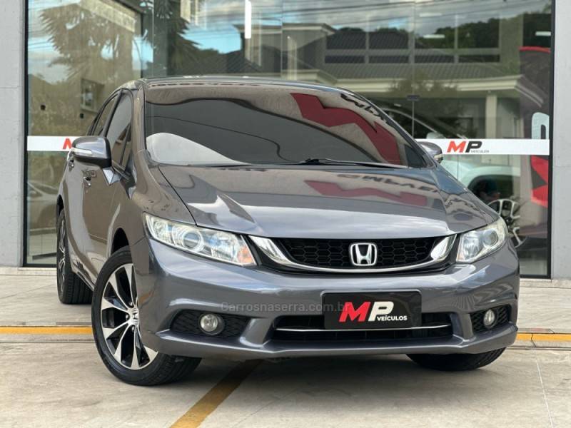 HONDA - CIVIC - 2015/2016 - Cinza - R$ 82.900,00